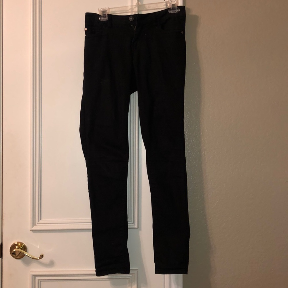 Black skinny jeans